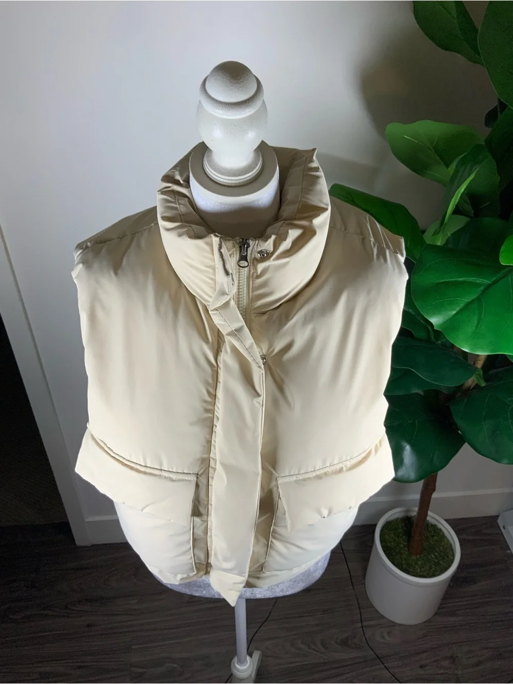 Cisono Ivory Quilted Puffer Vest with High Collar
